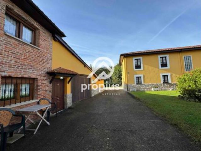 Chalet en venta en Santianes del Terrón, Parres