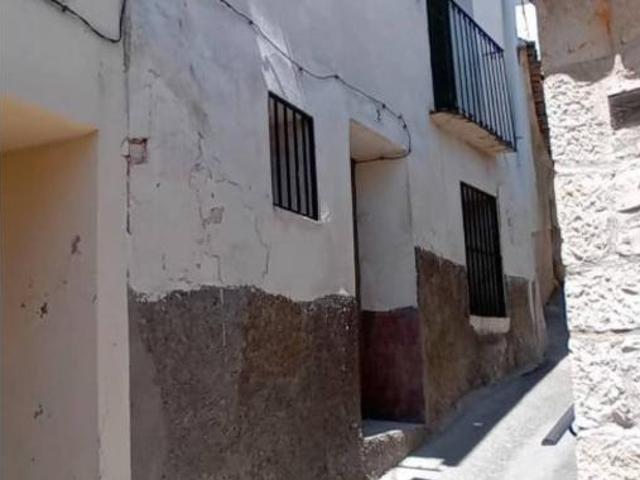 Chalet en venta en Pastrana, Castilla-La Mancha