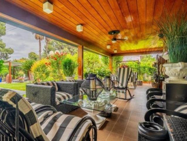 Chalet en venta en l'Horta Nord, Valencia