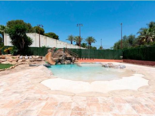Chalet en venta en l'Horta Nord, Valencia