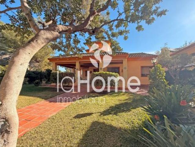 Chalet en venta en la Canyada, l'Horta Nord