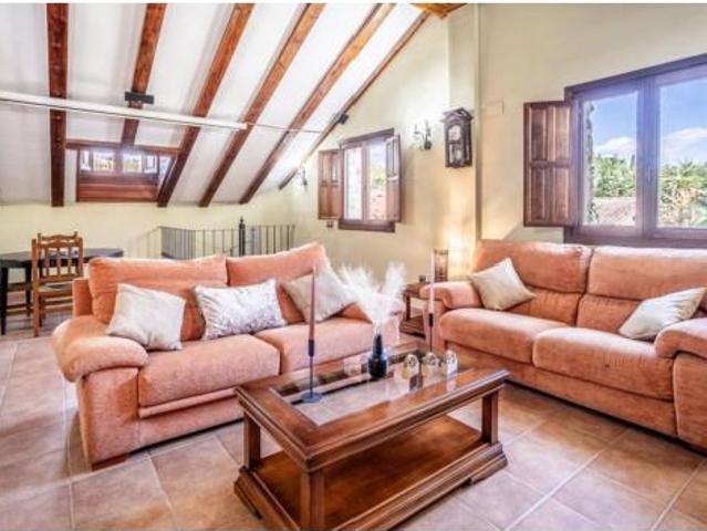 Chalet en venta en Pedralba, La Serranía
