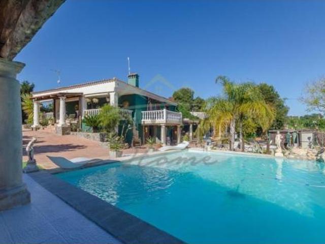 Chalet en venta en La Serranía, Valencia