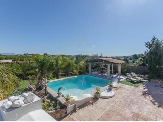 Chalet en venta en La Serranía, Valencia