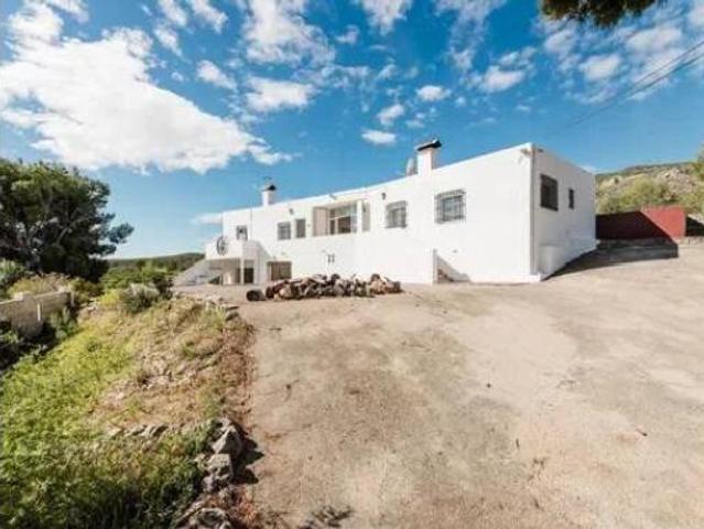 Chalet en venta en Pedralba, La Serranía