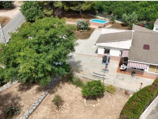Chalet en venta en Urbanizacización Les Mallades, La Serranía