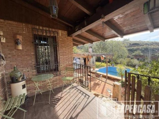 Chalet en venta en Pedralba, La Serranía