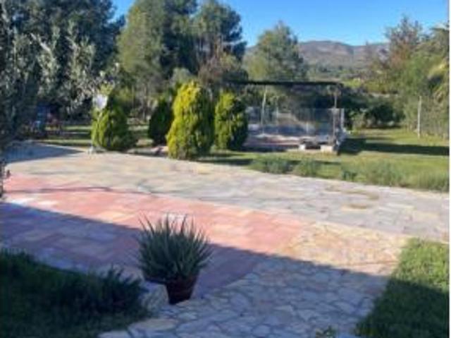 Chalet en venta en Pedralba, La Serranía