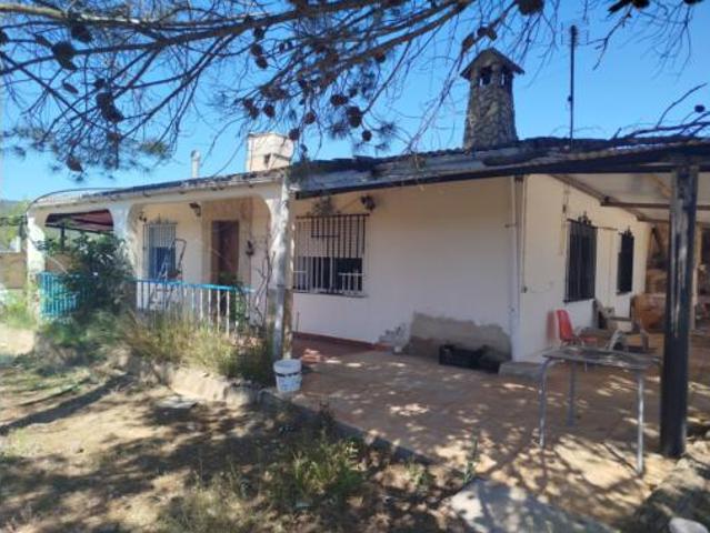 Chalet en venta en Pedralba, La Serranía