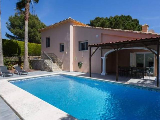 Villa en venta en Pedreguer