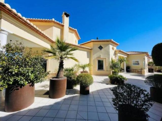 Villa en venta en Pedreguer