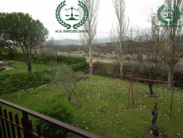 Chalet en venta en Pedrezuela, Madrid