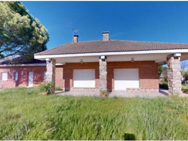 Chalet en venta en Pedrezuela, Madrid