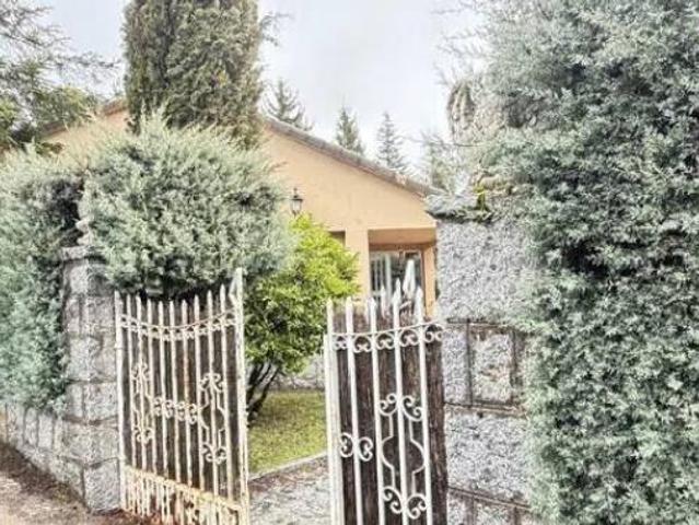 Chalet en venta en Sexmo de El Espinar, Peguerinos