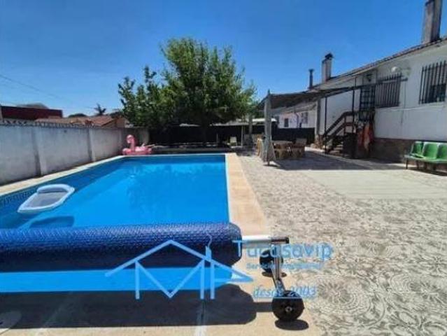 Chalet en venta en Pelayos De La Presa, Madrid