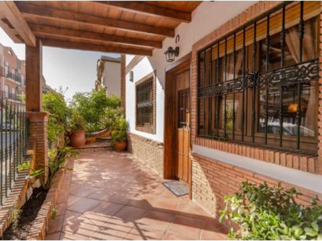 Chalet en venta en Peligros, Urbanización Nueva Monteluz