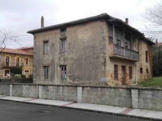 Chalet en venta en Penagos, Cantabria