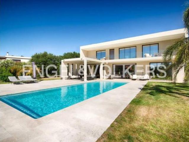 Chalet en venta en Urbanització Golf Peralada, Alt Empordà