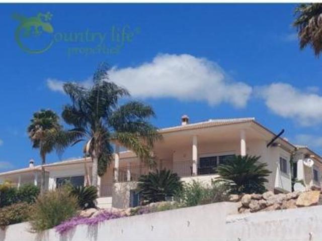 Chalet en venta en Pollo Pelao, La Axarquía