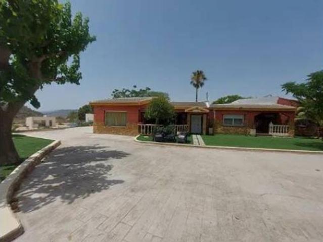 Chalet en venta en Urbanització Lloma Badá, el Vinalopó Mitjà / El Vinalopó Medio