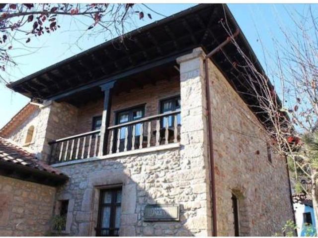 Chalet en venta en Peñamellera Baja, Asturias