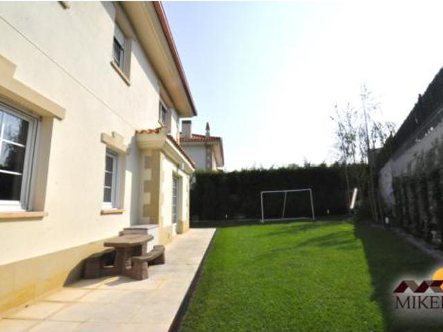 Chalet en venta en Boo de Piélagos, Piélagos