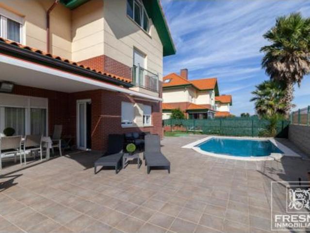 Chalet en venta en Liencres, Piélagos