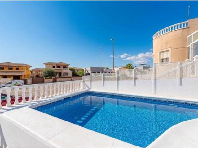 Chalet en venta en Pinar de Campoverde, Pilar de la Horadada