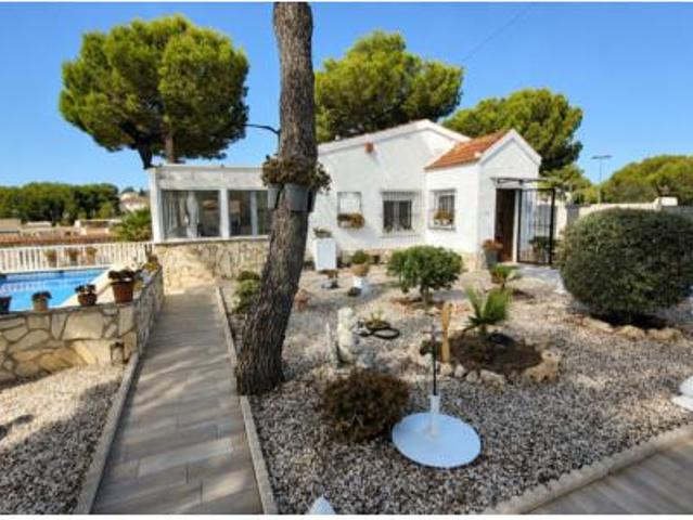 Chalet en venta en Residencial Oasis, Pilar de la Horadada