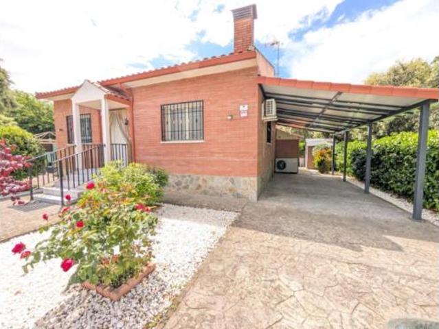 Chalet en venta en El Chaparral, Pioz