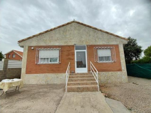 Chalet en venta en Las Suertes, Pioz