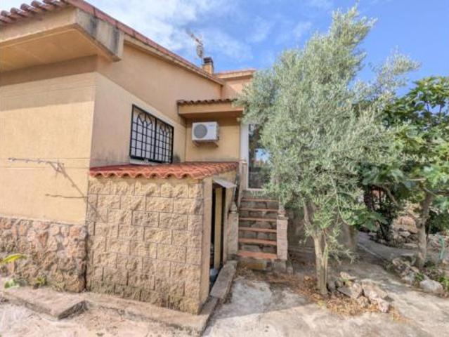 Chalet en venta en Las Villas de Pioz, Pioz