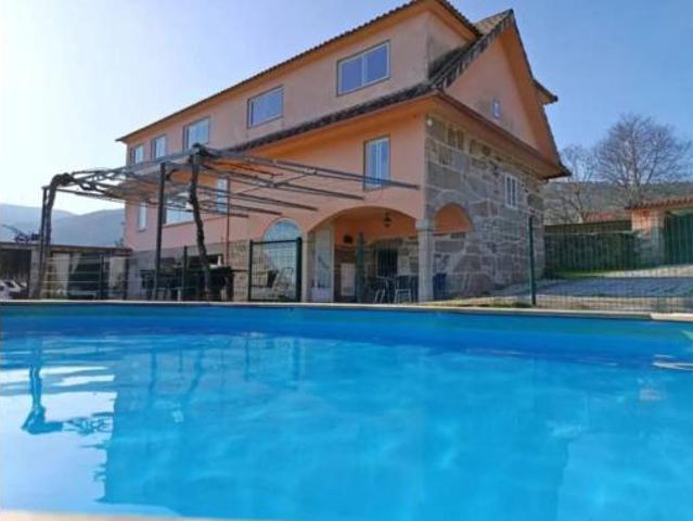 Chalet en venta en O Carballiño, Galicia