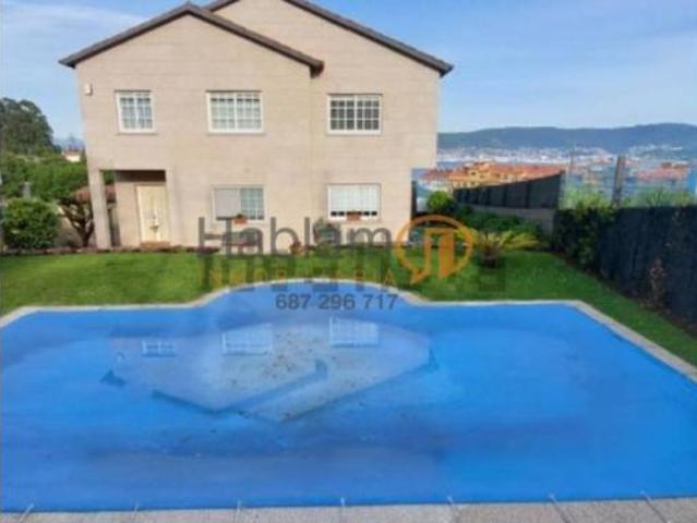 Villa en venta en Poio, O Covelo