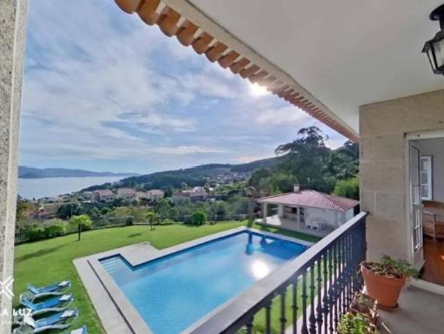Chalet en venta en Poio, Publicada