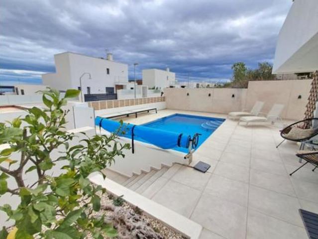Chalet en venta en la Marina Baixa, Valencia