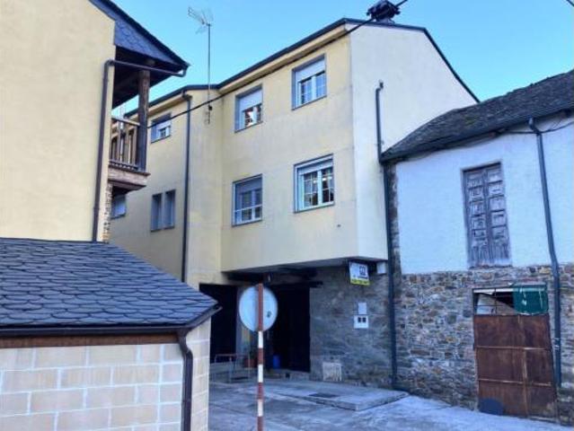 Chalet en venta en Villanueva de Valdueza, El Bierzo
