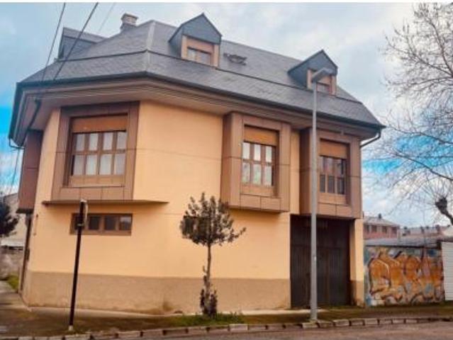 Chalet en venta en La Placa, El Bierzo
