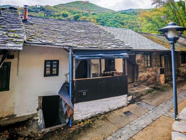 Chalet en venta en Montes de Valdueza, El Bierzo