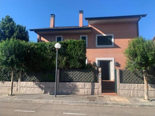 Chalet en venta en Compostilla, Ponferrada