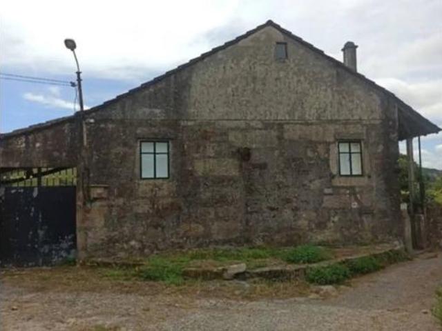 Chalet en venta en Ponte Caldelas, Pontevedra