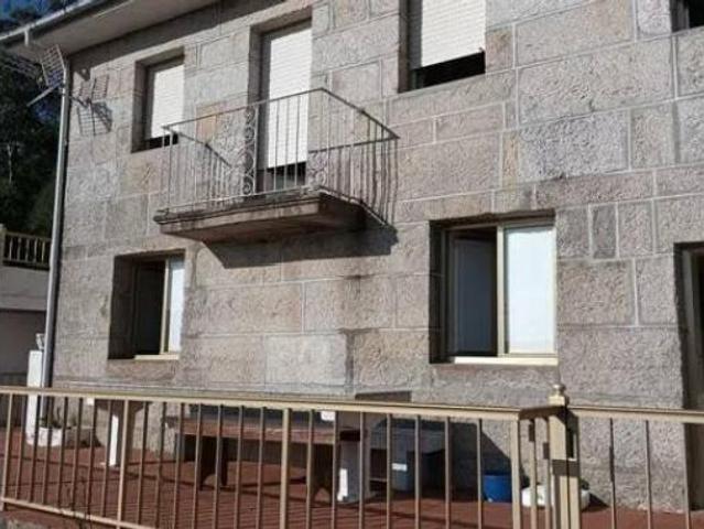 Chalet en venta en Ponte Caldelas, Pontevedra