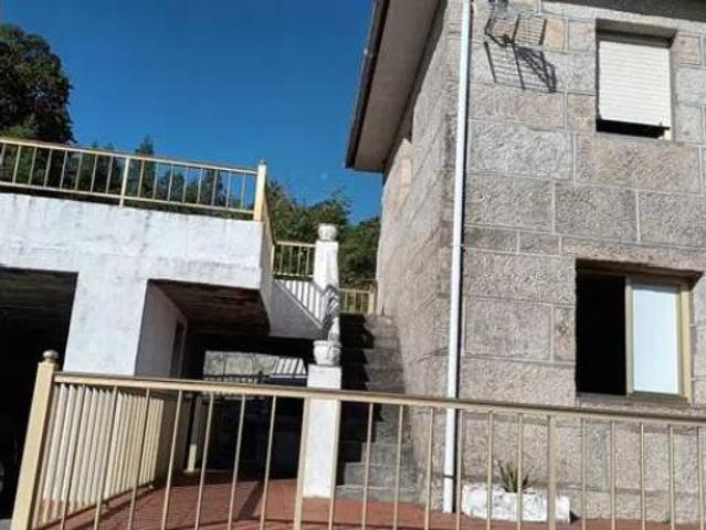 Chalet en venta en Ponte Caldelas, Pontevedra