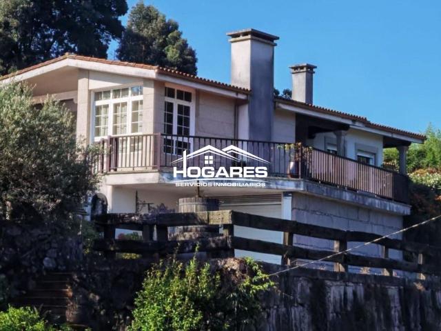 Villa en venta en Tui, Remuíños