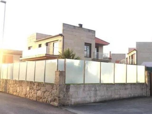 Chalet en venta en Mourente, Pontevedra