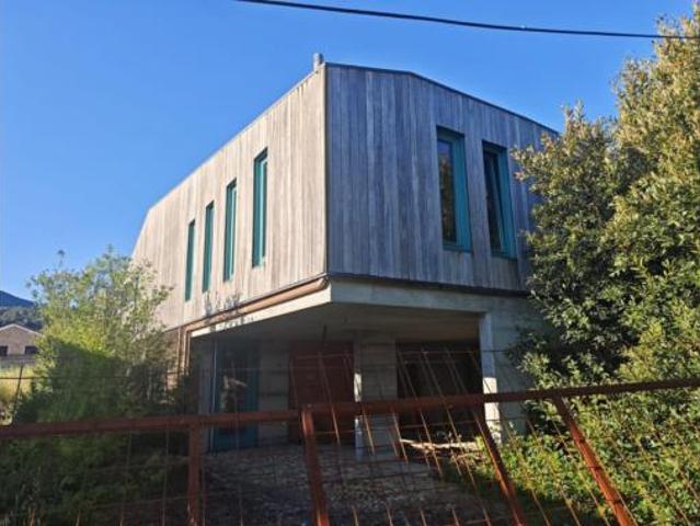 Chalet en venta en Queiruga, Noia