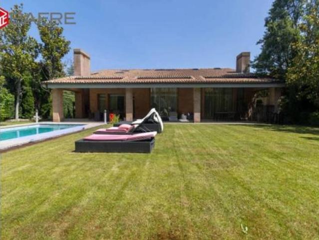 Chalet en venta en Somosaguas Sur, Pozuelo de Alarcón
