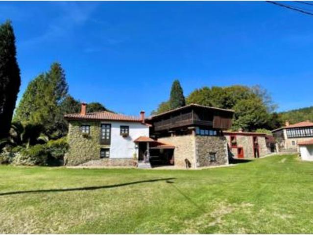 Chalet en venta en Pravia, Asturias