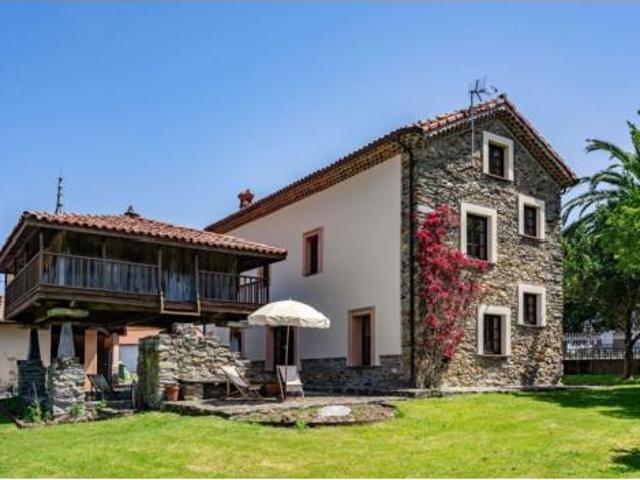 Chalet en venta en Muros De Nalón, Asturias