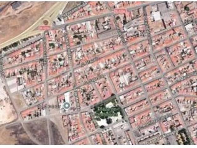 Chalet en venta en Barriada Cañamares, Puertollano